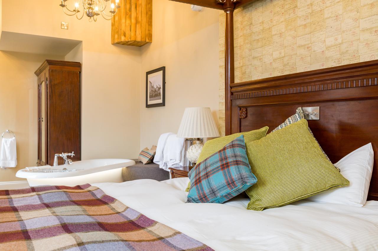 The Bull Hotel Olney ภายนอก รูปภาพ