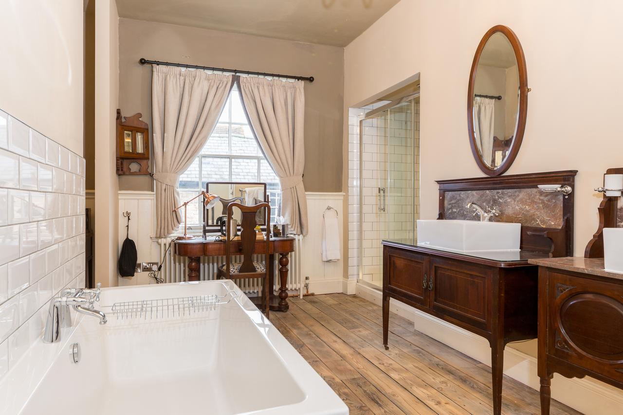 The Bull Hotel Olney ภายนอก รูปภาพ