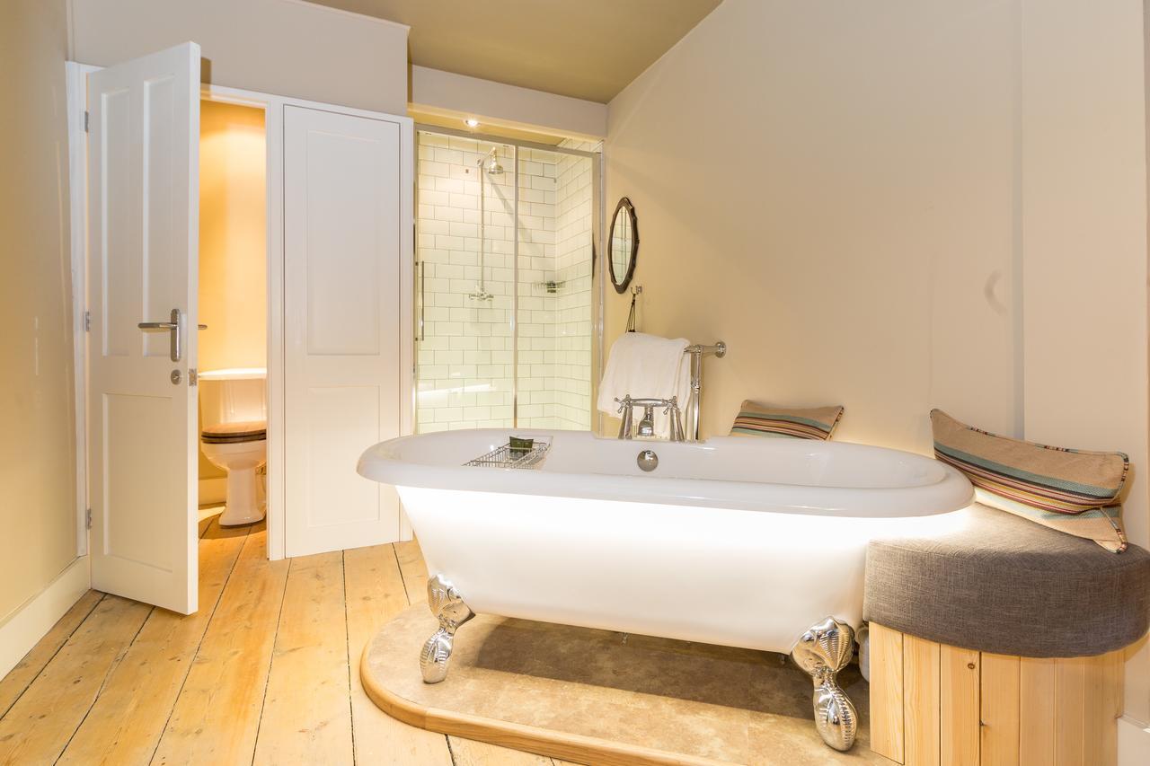 The Bull Hotel Olney ภายนอก รูปภาพ