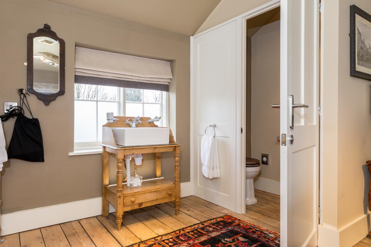The Bull Hotel Olney ภายนอก รูปภาพ