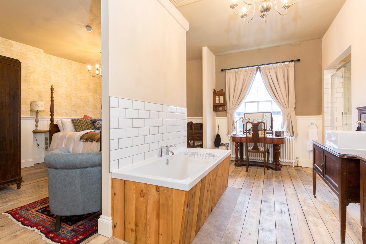 The Bull Hotel Olney ภายนอก รูปภาพ