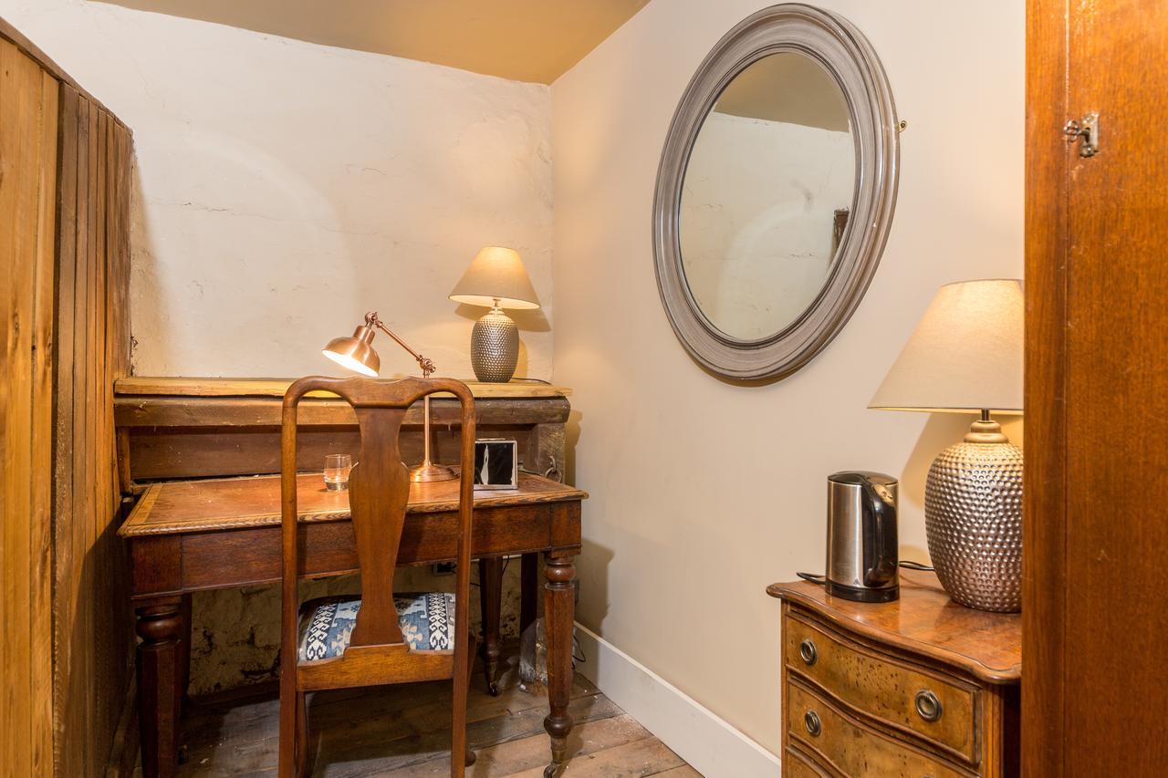 The Bull Hotel Olney ภายนอก รูปภาพ