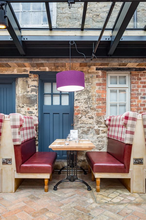 The Bull Hotel Olney ภายนอก รูปภาพ