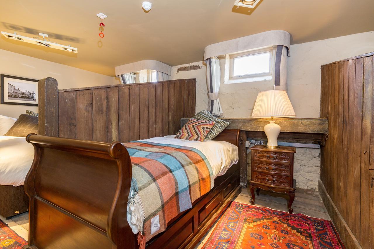 The Bull Hotel Olney ภายนอก รูปภาพ