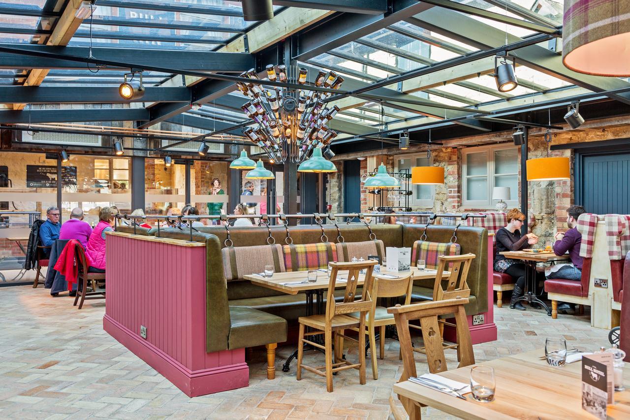 The Bull Hotel Olney ภายนอก รูปภาพ